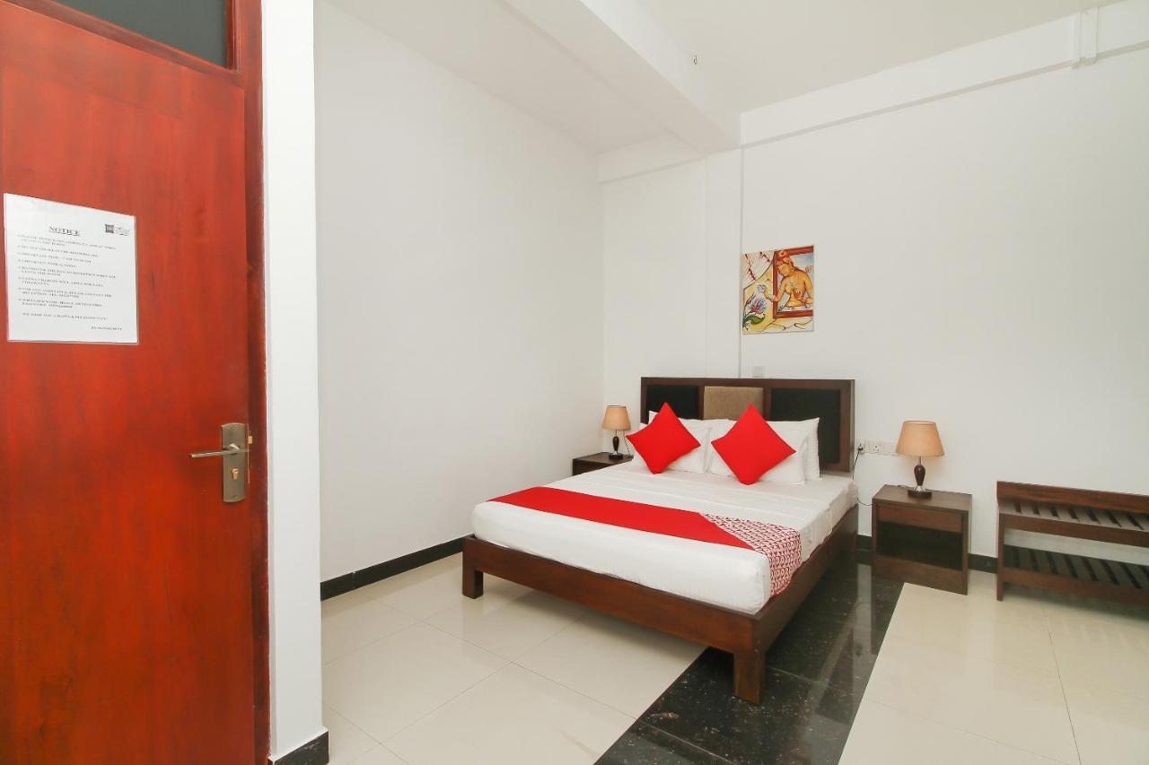 Hotel 198 Negombo Bagian luar foto