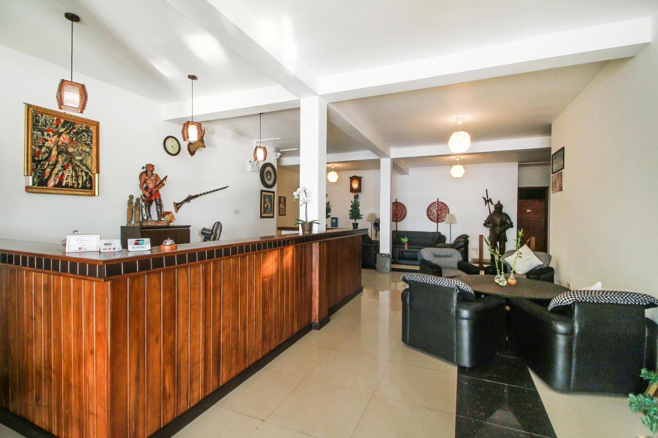 Hotel 198 Negombo Bagian luar foto